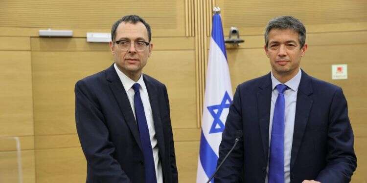 הנדל והאוזר. צילום: אלכס קולומויסקי עוד אין איחוד: המחלוקות שנותרו בין הנדל-האוזר לשקד