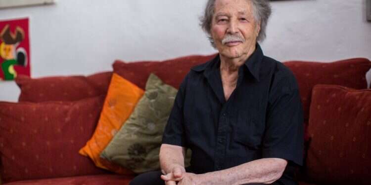 הסופר אורי אורלב נפטר: "הלב נשבר ומתוכו עולה הגעגוע"