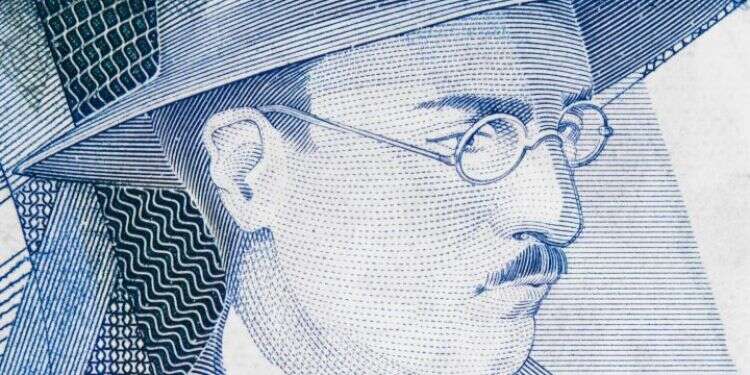 בביתו התגלו למעלה מ־ 25 אלף דפים בכתב ידו. דיוקן המשורר על שטר פורטוגלי. צילום: שאטרסטוק