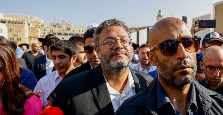 ח למרות המבצע: מאות יהודים עולים להר הבית לרגל תשעה באב