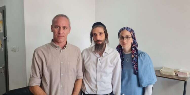 ביקור ראשון של שר בבית משפחתו של הנעדר מוישי קליינרמן