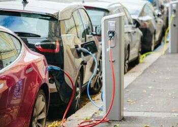 משרד האוצר צריך לייצר תחרות ולא להעשיר מיליארדרים על חשבוננו