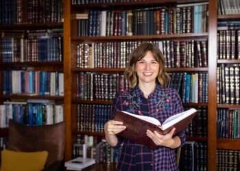 "בחנות קטנה במאה שערים מצאתי את התורה שמדברת אל נשמתי"