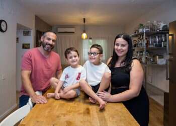 "98 אחוזים מהזמן זה מקום נפלא לחיות בו, ל־2 האחוזים הנותרים למדנו להסתגל"