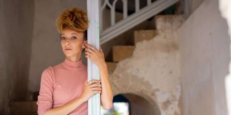 מילי עשת. צילום: אריק סולטן מילי עשת צללה לעולם החרדי והתאהבה בדמות שהיא מגלמת