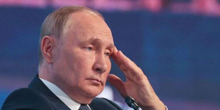 לחץ בקרמלין: האפשרויות של פוטין באוקראינה הולכות ונעלמות