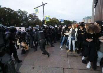 הגיוס ברוסיה ו"משאלי" הסיפוח משנים את נרטיב המלחמה במוסקבה