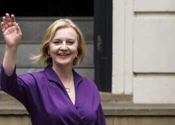 ליז טראס רוצה להיות תאצ'ר הבאה. לא בטוח שהיא בכיוון