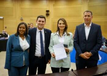 היום הראשון להגשת הרשימות: 16 מפלגות נרשמו בוועדת הבחירות