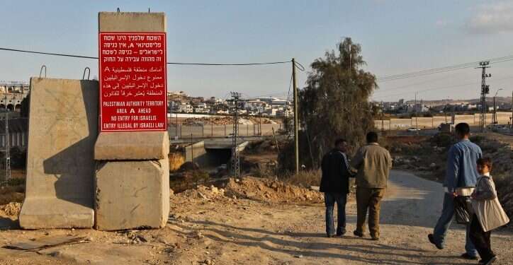 לא יתאפשר פיקוח על כניסה לשטחי A. צילום: נתי שוחט פלאש 90 מחיר הפטור מוויזה: אזרחים אמריקנים ייכנסו לשטחי A ללא פיקוח