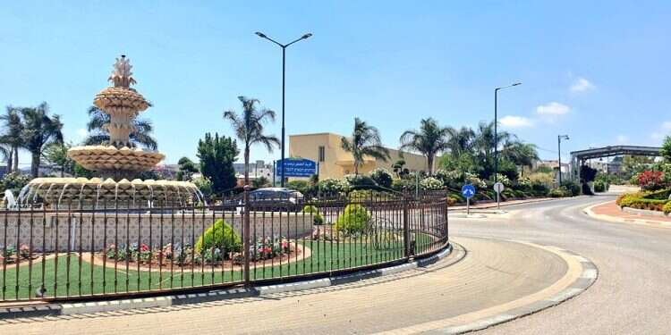 הכניסה והמחסום שהוסר בכפר רג'ר. צילום: יאיר קראוס לראשונה מאז שנת 2000: ניתן להיכנס לכפר רג'אר ללא אישור מיוחד מצה"ל