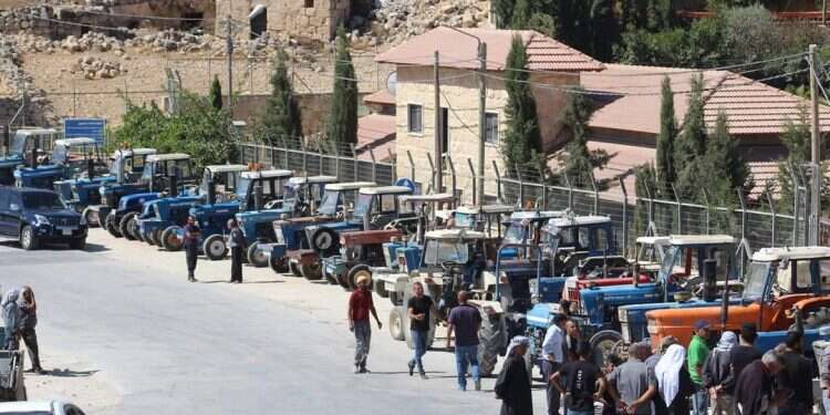 בתנאי שישתלטו על שטחי C: מאות בעלי טרקטור קיבלו רישיון מהרשות הפלסטינית