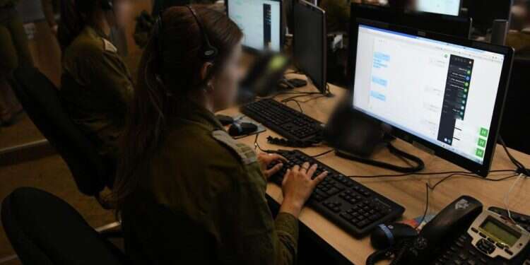 פעילות אגף התקשוב. צילום: דובר צה סיכום שנה בצה"ל: עלייה חדה בתקיפות סייבר איראניות