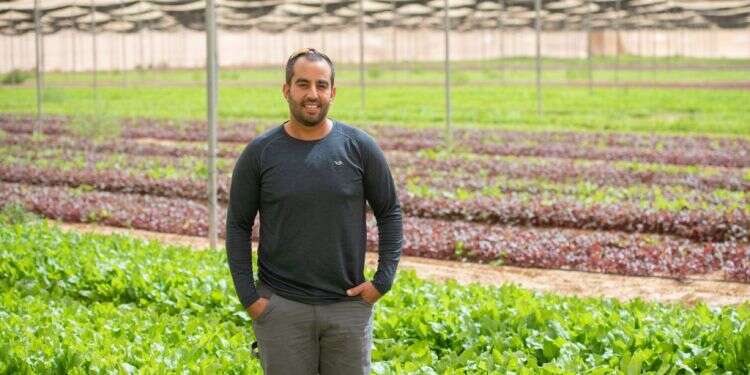 תורנויות שמירה וחמ החמ"ל במולדובה ששומר מפני הטרור החקלאי בישראל