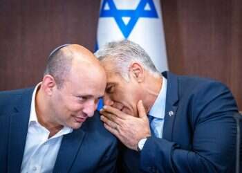 עוד לפני שהחלה לפעול, היה ברור כי הממשלה תוביל להתנגשות ברחובות