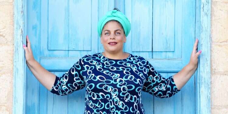 נעמה עמית. צילום: אנצ'ו גוש - ג'יני המשפיענית הדוסית שמעלה על סדר היום את מה שאחרים בוחרים להשתיק