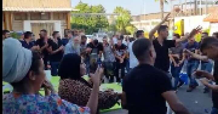 צילום מסך מתוך מהפייסבוק של יוני שרון דו-קיום בערבון מוגבל: פלסטינים זומנו לחקירה אחרי שתועדו רוקדים עם יהודים