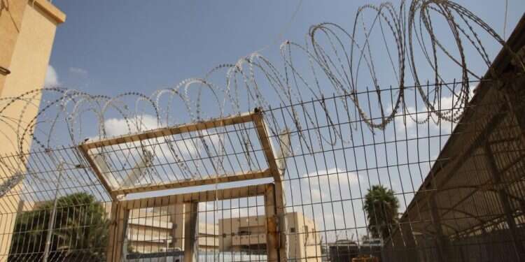 כלא אשל בו מוחזק בן אוליאל. צילום: יוסי אלוני עמירם בן אוליאל מבקש בשנית זכות להתפלל במניין בחגים ובמועדים