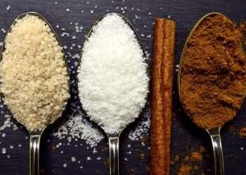 ללא תוספת סוכר: כיצד נשמור על עור הפנים שלנו