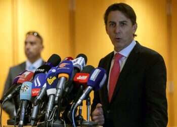 פקיד דמוקרטי או מומחה מקצועי: זהו המתווך בהסכם הגבול הימי