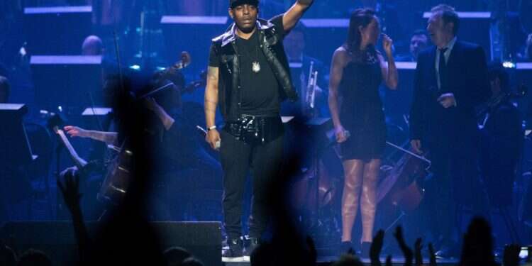 קוליו. קרדיט: EPA גנגסטה ראפ: הסגנון המוזיקלי שצמח מתוך הקושי והביא קצת גאולה לעולם