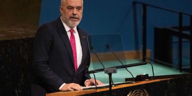 משלחת אלבנית בישראל: סיכוי לבעלת ברית באיחוד האירופי