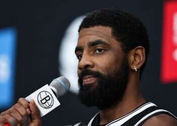 האנטישמיות בארה"ב: כוכב ה-NBA שיתף תכנים קונספירטיביים וספג גינויים
