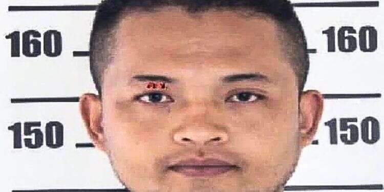 השוטר לשעבר שהואשם בירי. צילום: AFP שוטר לשעבר פתח בירי במעון בתאילנד: 23 ילדים נרצחו