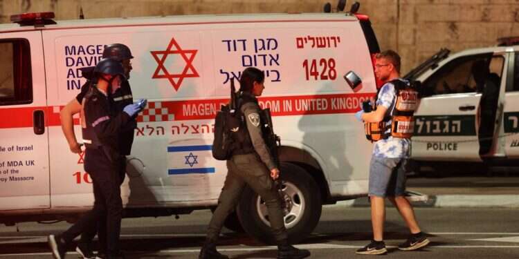 זירת פיגוע, אילוסטרציה. קרדיט: AFP טרור בירושלים: סמל נועה לזר נהרגה בפיגוע ירי בירושלים