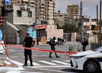 כוחות הביטחון בשועפט. ארכיון. צילום: AFP מצבו של הפצוע מהפיגוע בשועפט ממשיך להידרדר – המצוד אחר המחבל נמשך