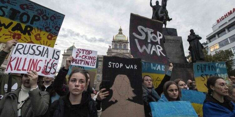 נגד "הזדון והאכזריות" של רוסיה: נאט"ו תרחיב את התמיכה באוקראינה