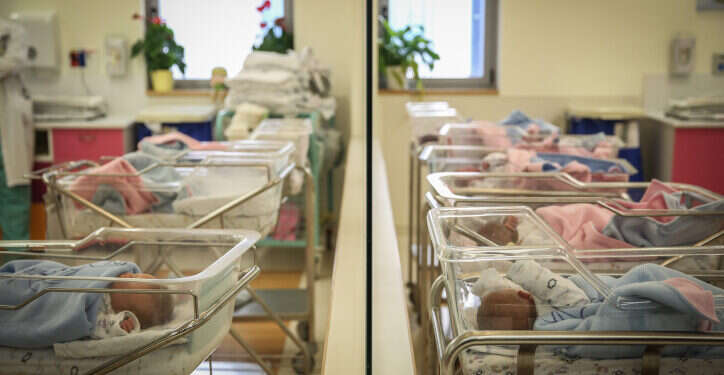 מחלקת יולדות שערי צדק. צילום: הדס פרוש, פלאש 90 לימוש חד פעמי