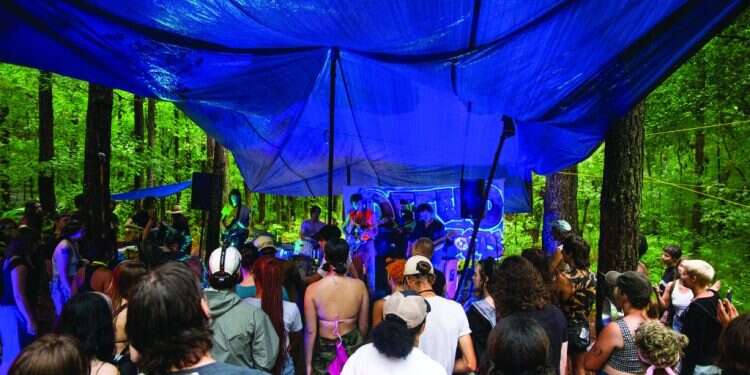 ברוכים הבאים לאנרכיה: השמאלנים הקיצונים שהקימו מדינה בתוך ארה"ב