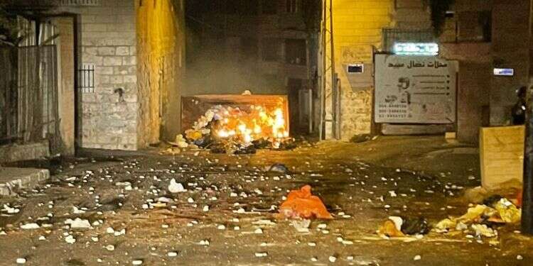 הפרעות בירושלים, הלילה. צילום: דוברות המשטרה הפרעות בירושלים: הדרג המדיני מונע פעולה ממשית