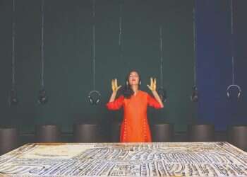 שמות מלאכים וקמעות: ויקטוריה חנה חוזרת אל הטקסטים המאגיים הקדומים