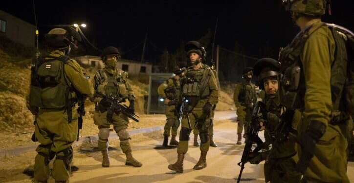 לוחמים באימון, ארכיון. צילום: נתי שוחט, פלאש 90 דו"ח חמור של מבקר המדינה: צה"ל לא ערוך לוגיסטית להמשך הלחימה ביו"ש