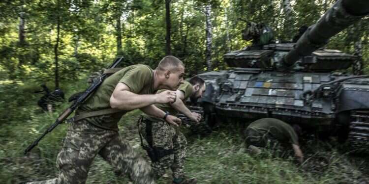 כוחות רוסיים בלימן, אוקראינה, יוני 2022. צילום: היידי לוין/הוושינגטון פוסט במקביל לסיפוח הרוסי: אוקראינה שיחררה עיר אסטרטגית במזרח המדינה