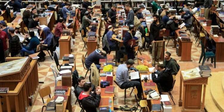 ישיבת שבי חברון. צילום: איי. אף. פי