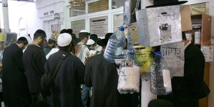 האדמו"ר הלא רשמי: הרב יעקב מאיר שכטר נחשב לדמות מיסטית בעולם החסידי