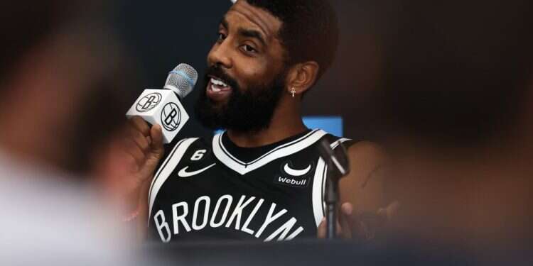 קיירי אירווינג. צילום: AFP אמריקה מלאה באנטישמים: ההתנצלות של קיירי אירווינג לא תשנה כלום