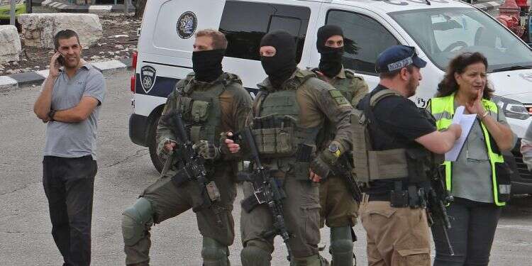 הר אדר, ברקן, ירושלים ואריאל: היתרי עבודה הפכו לכלי בידי המחבלים