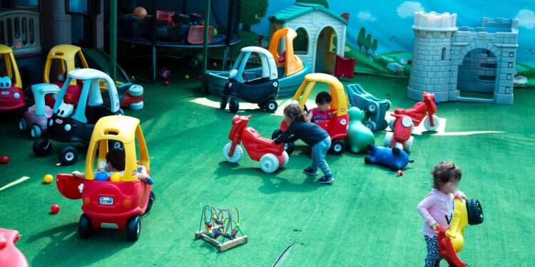 מעון, אילוסטרציה. צילום: משה שי, פלאש 90 התוכנית ל"חינוך חינם מגיל אפס" רק תגביר את מצוקת הסייעות בישראל