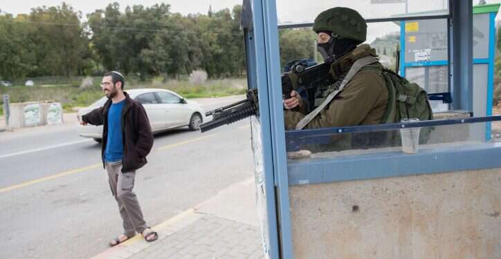 הפיגוע בפונדוק: תושבי קדומים דורשים כביש עוקף טרור