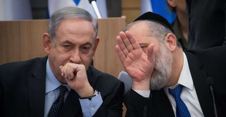 אריה דרעי ובנימין נתניהו. צילום: יונתן זינדל/פלאש 90 לשימוש חד פעמי בלבד