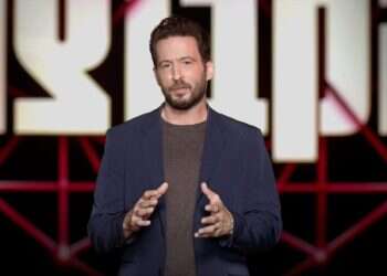 הקבוצה: היוצר של "האח הגדול" מביא אל המסך את הדרגה הבאה של המציצנות