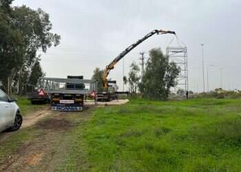 השכרת מנופים למגוון שימושים