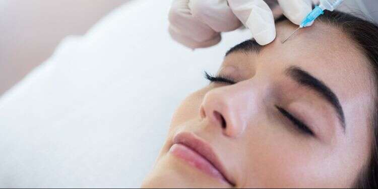 בוטוקס. צילום: שאטרסטוק פנינו לאן: האם בוטוקס מותר על פי ההלכה?