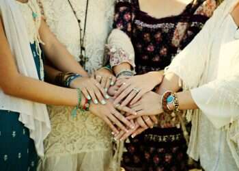 קול דמי אחיותייך זועק אלייך