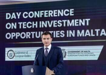 שר הכלכלה של מלטה: מעוניינים לקדם קשרים עם ישראל