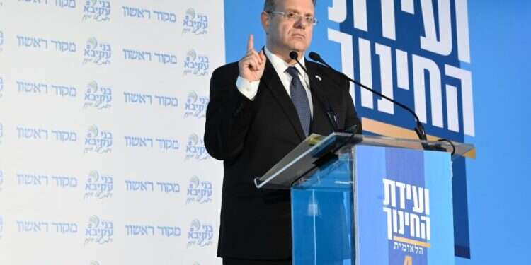 יעקב חגואל. צילום: יוסי זליגר יעקב חגואל: "הציונות הדתית מהווה מרכיב בלתי נפרד בהגשמת חברת המופת של הרצל"